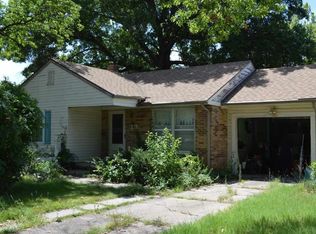 755 S Crestway Ave, Wichita, KS 67218