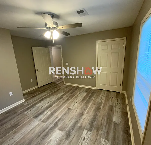 730 Tucker St — Photo 9