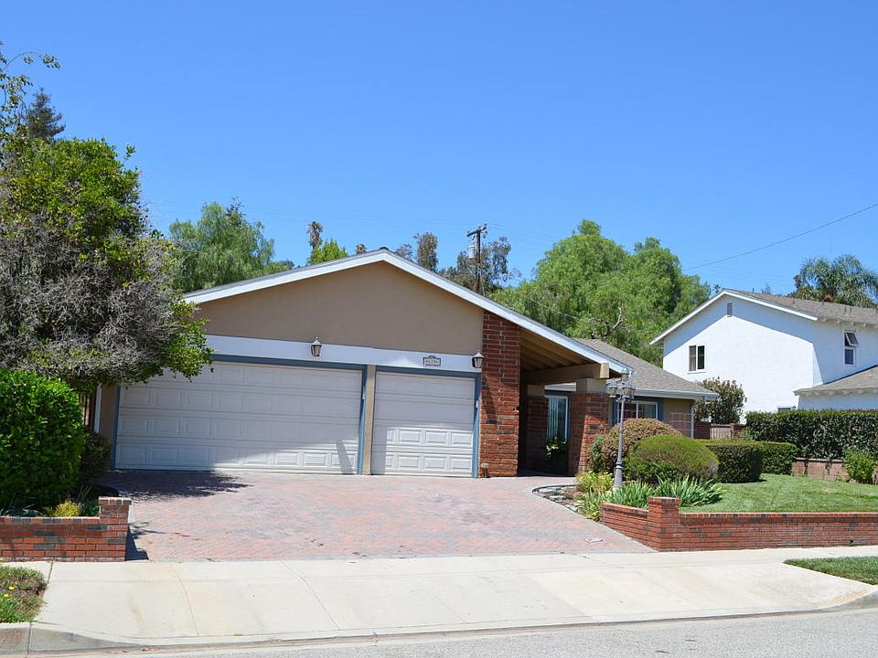 1st image of 429 E Calle Higuera