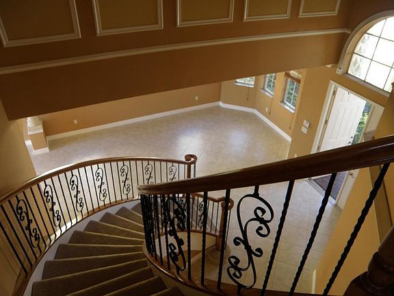3rd image of 11483 SW Fieldstone Way