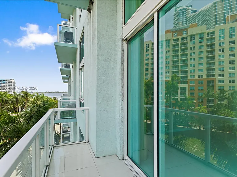 1900 N Bayshore Dr #715 — Photo 19