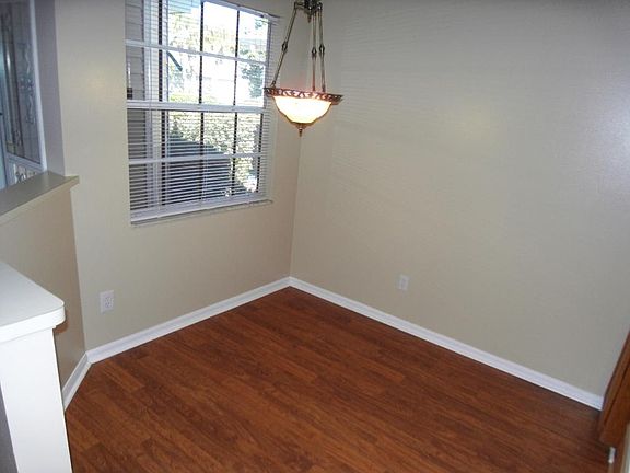 4th image of 1709 Pine Valley Dr