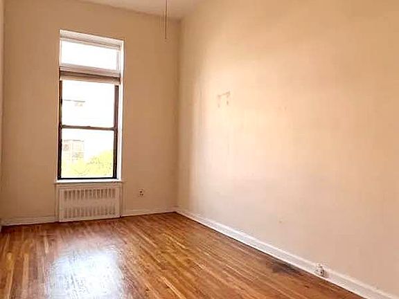 5th image of 54 W 70th St APT 3A
