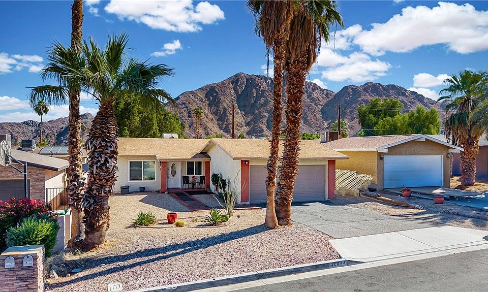 1st image of 52900 Avenida Martinez