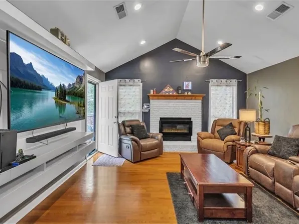 4086 Rex Rd, Rex, GA 30273