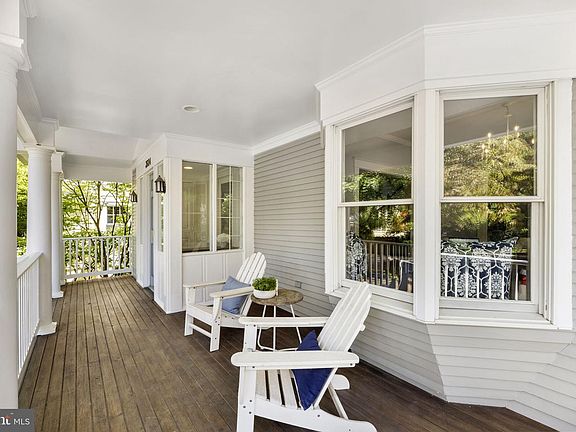 4th image of 3604 Spring St