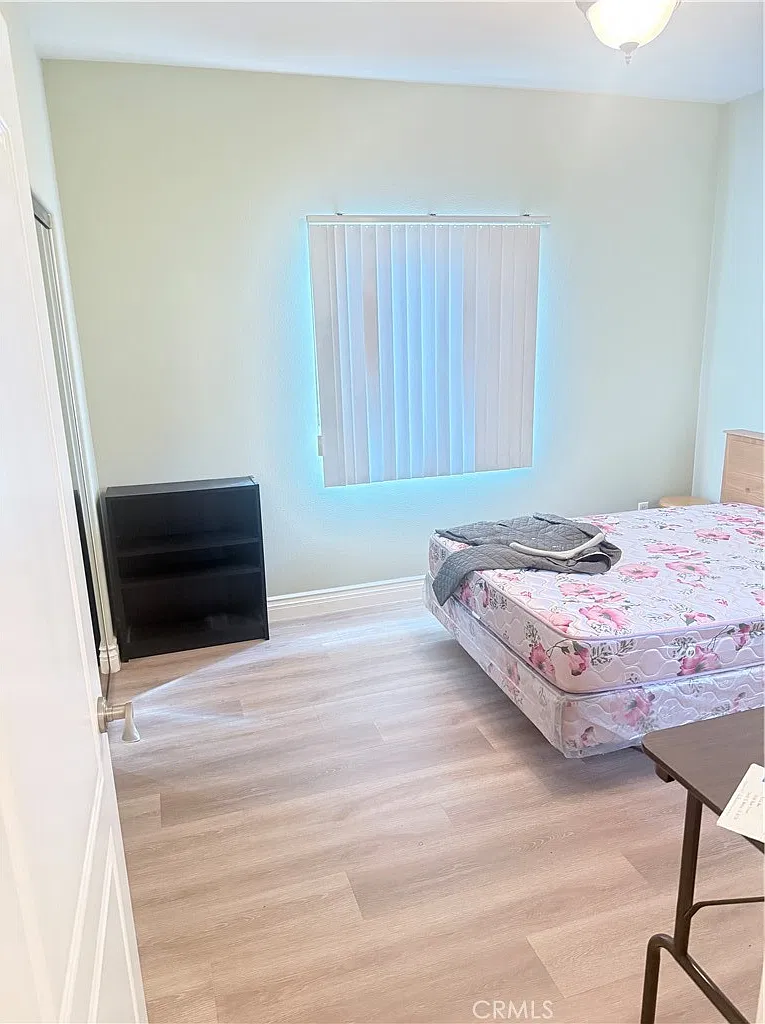 3 bed, 1451 sqft, $4,400 — Photo 4