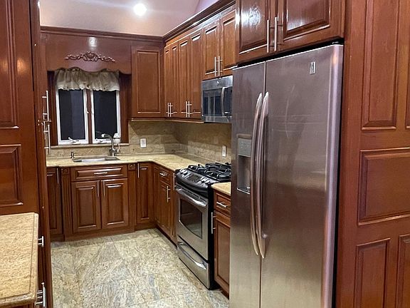 2nd image of 335 147th Pl Floor 2