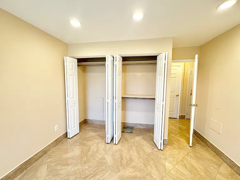 3101 S Manchester St #806 — Photo 16