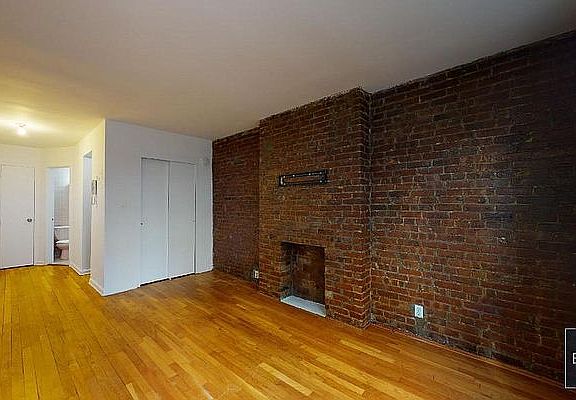 3rd image of 1616 York Ave APT 3