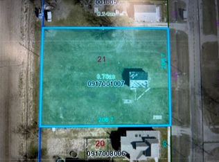 302 N 10th St, Altamont, IL 62411