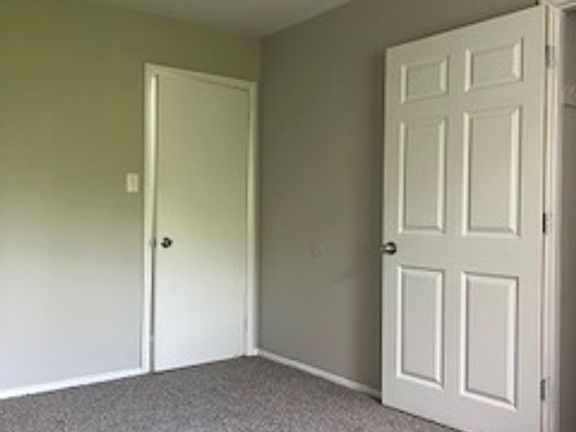 4th image of 5306-5308 Hamilton Ave #5308-2C
