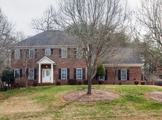 1106 38th Ave NE, Hickory, NC 28601