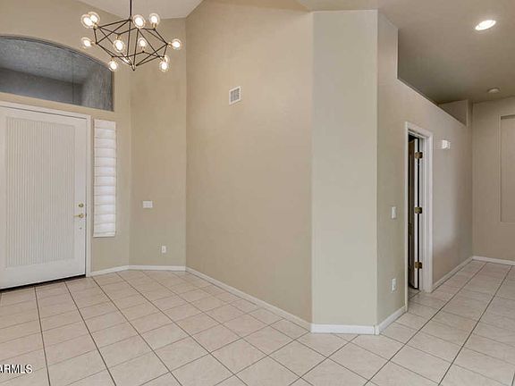2nd image of 5221 E Woodridge Dr