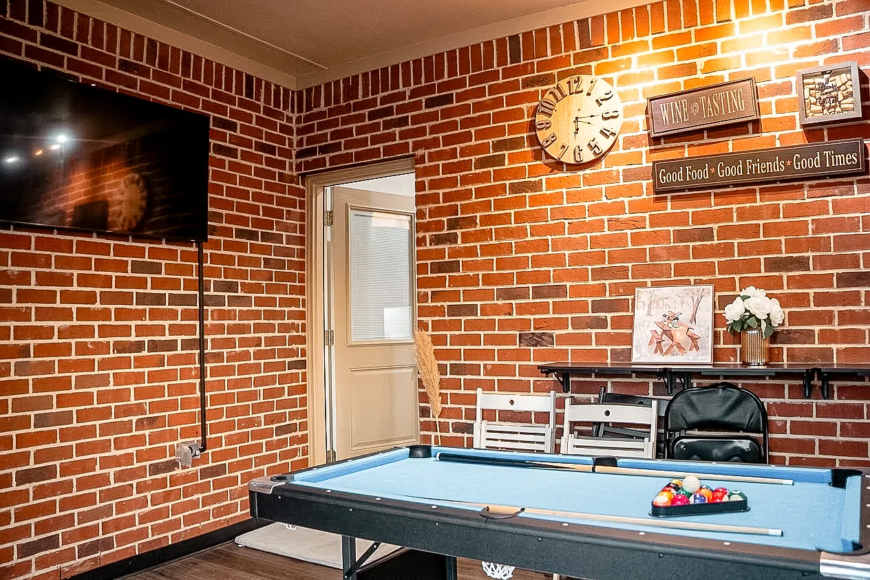 4 bed, 2274 sqft, $3,200 — Photo 4