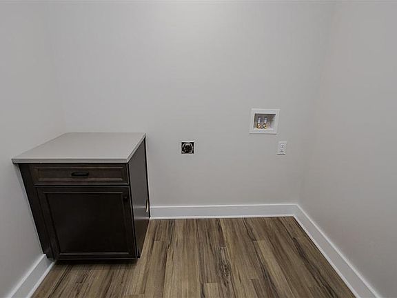 5th image of 18 Kiley Ln