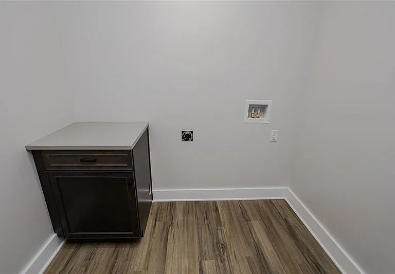 18 Kiley Ln — Photo 4