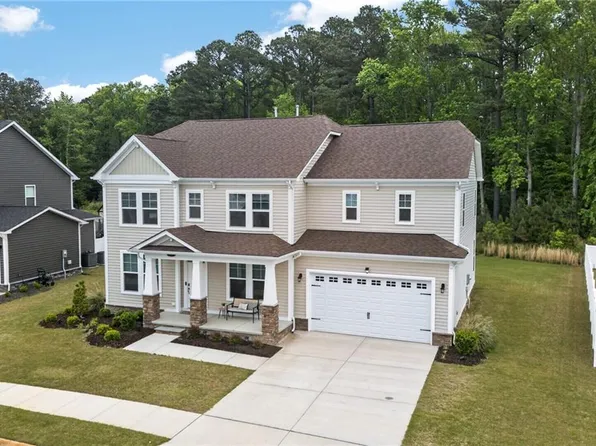 106 Everclear Dr, Suffolk, VA 23435