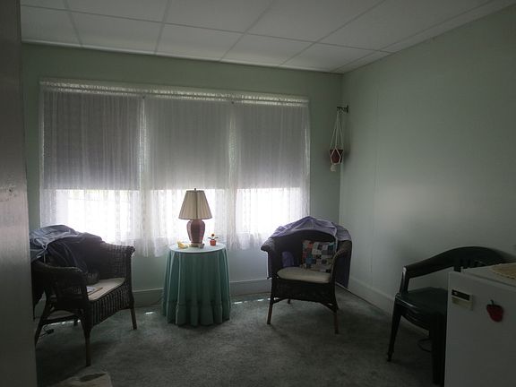 2nd image of 301 Maple Ave