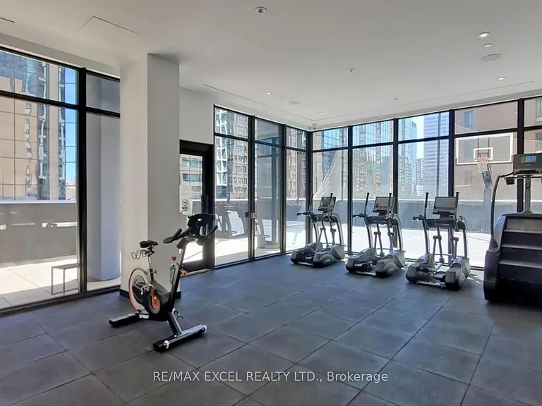 20 Edward St #1706 — Photo 17