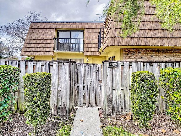 3rd image of 5262 Brook Ct #233