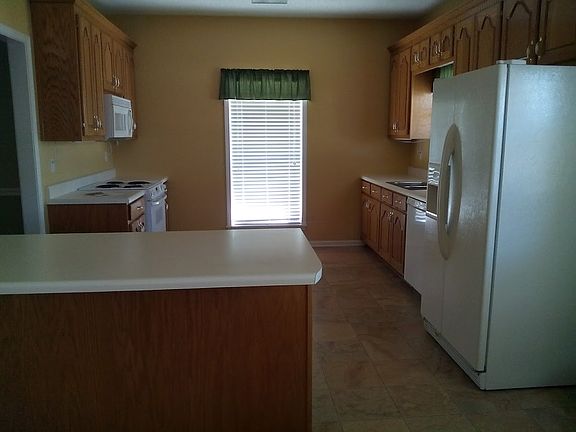 2nd image of 4204 Clear Creek Pkwy