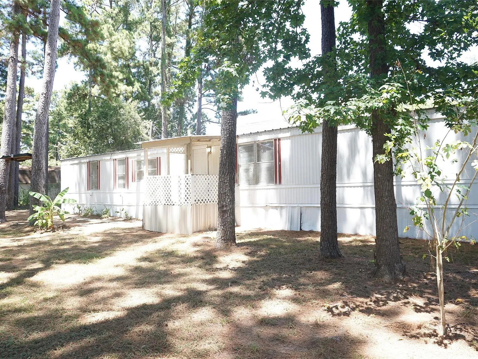 3 bed, 2.0 bath, 980 sqft, $1,250 — Photo 1