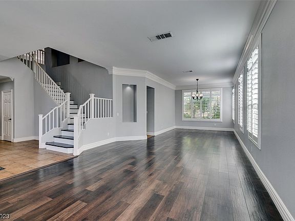 3rd image of 9474 Malasana Ct