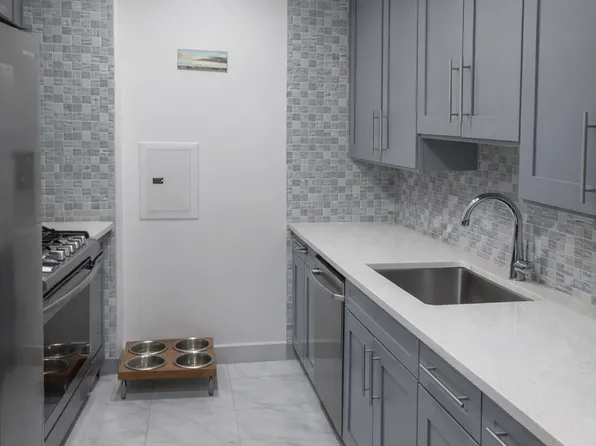 60 Oceana Dr W, Brooklyn, NY