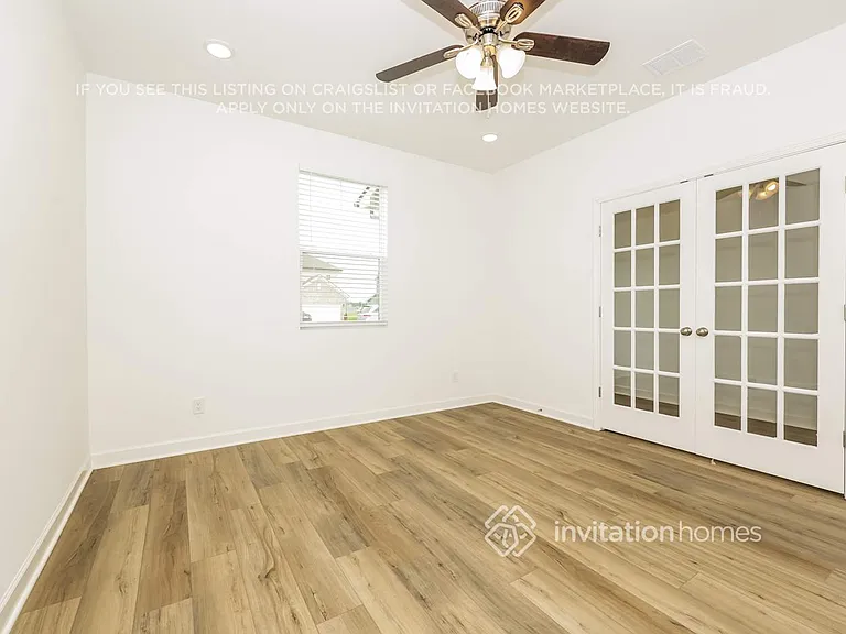 833 Molly Ln — Photo 9