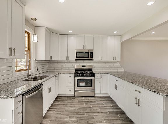 4th image of 8177 Northway Dr