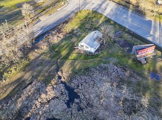 695 N Columbia River Hwy, Saint Helens, OR 97051