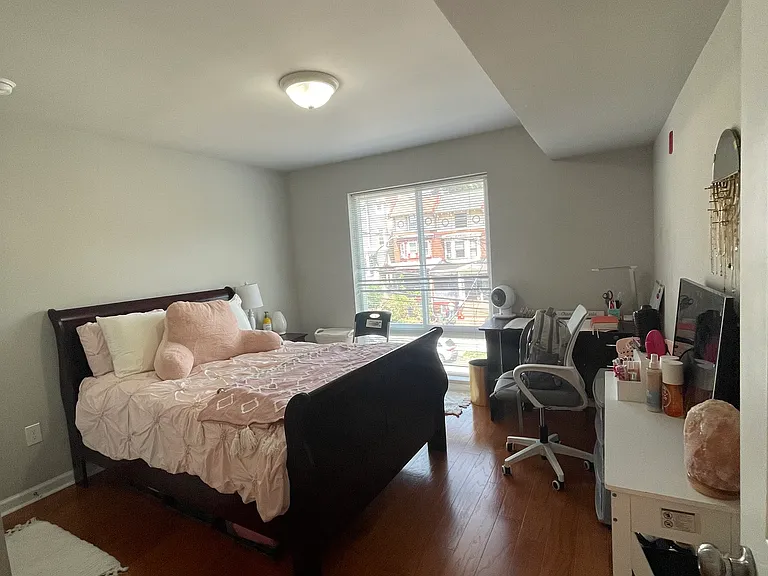 622 S 42nd St #4 — Photo 11