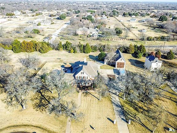 5th image of 1031 Saddlebrook Dr