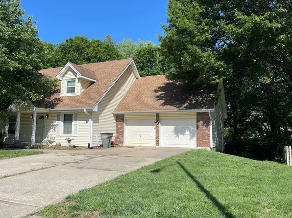 6814 Orchard St, Pleasant Valley, MO 64068