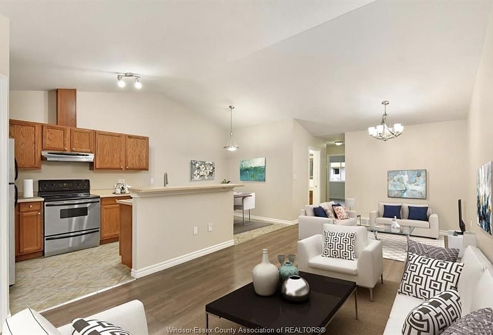 2nd image of 2014 Daytona Ave