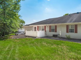 4382 Greystone Village Dr #18A, Columbus, OH 43228