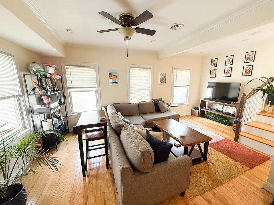 15 Jenkins St #2