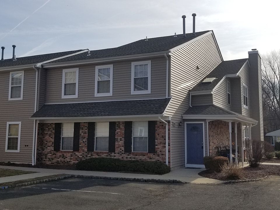 1st image of 90 Nicole Ct #90