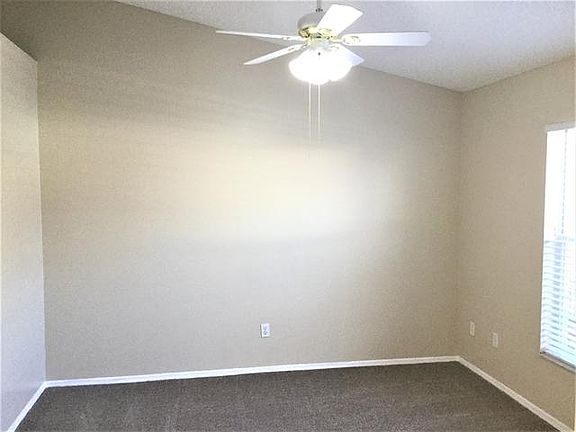 3rd image of 222 Justin Ave