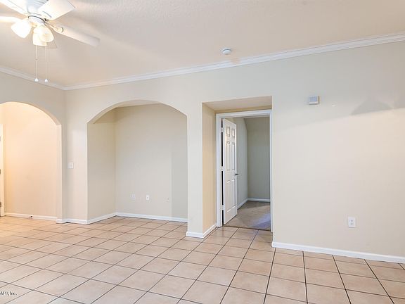 4th image of 10075 GATE Parkway #610