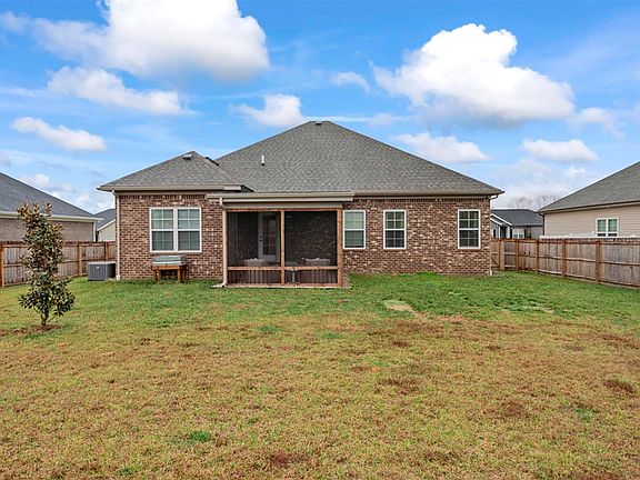 4th image of 317 Claiborne Cir