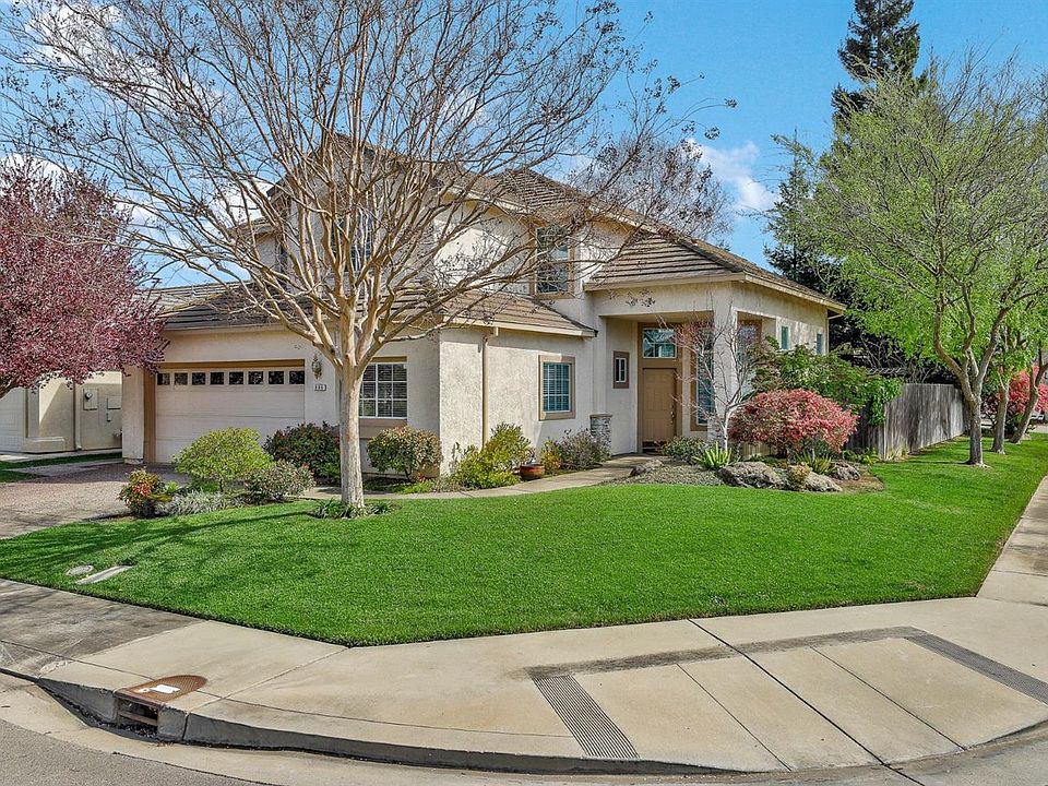 1st image of 806 Eucalyptus Ct