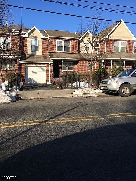 2nd image of 620-622 18th Ave