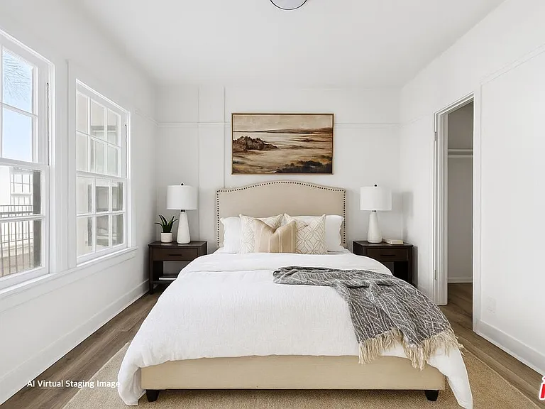 1021 N Mariposa Ave #4 — Photo 3