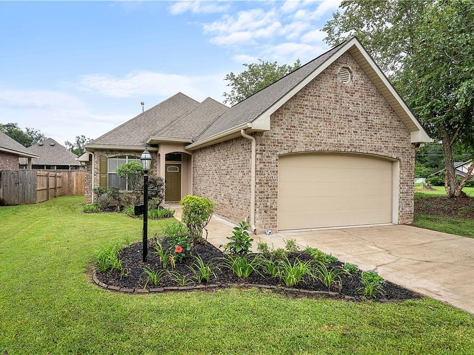 1st image of 1549 Camellia Dr