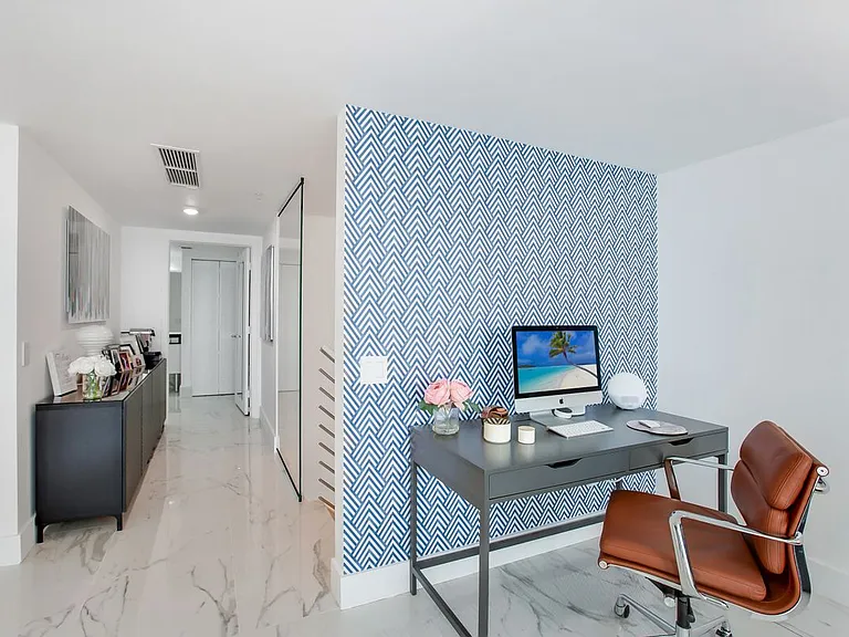 41 SE 5th St #2109 — Photo 12