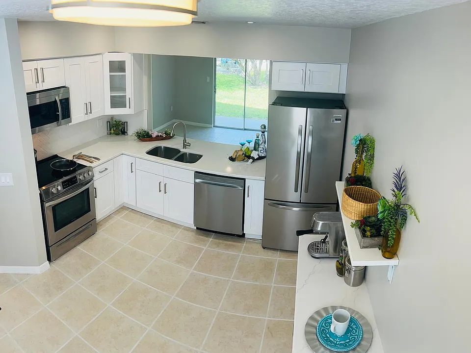 10047 Brightfield Ct