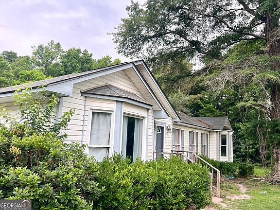 2nd image of 46 Ray Roderick Rd