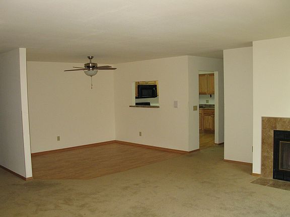 dining room with laminate wood floor